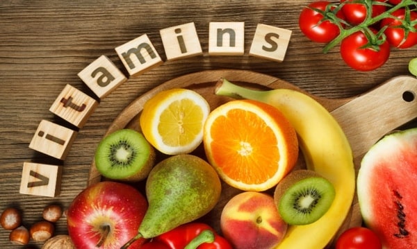 بهترین ویتامین‌ها برای تقویت سیستم ایمنی عبارتند از:   1. ویتامین C: این ویتامین به تقویت سیستم ایمنی کمک می‌کند و در میوه‌ها و سبزیجات مانند پرتقال، تمشک، فلفل قرمز و برگ‌های سبزی یافت می‌شود.   2. ویتامین D: ویتامین D به جذب کلسیم در بدن کمک می‌کند و نقش مهمی در عملکرد سیستم ایمنی دارد. نور خورشید ...